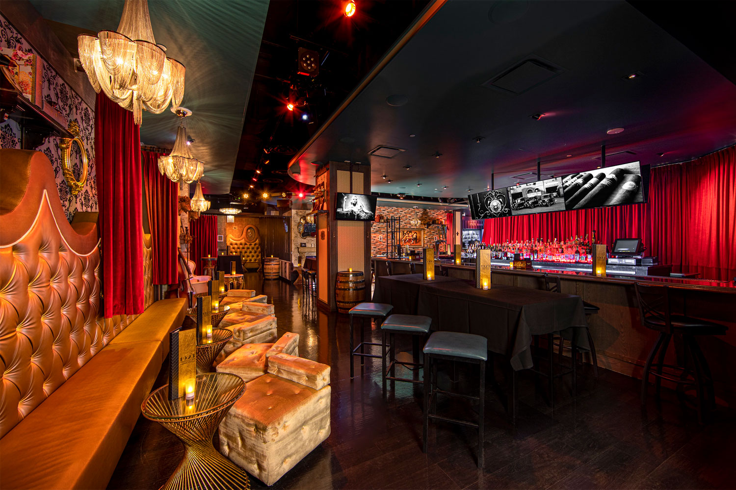 1923 bar area