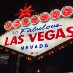 las vegas sign at night